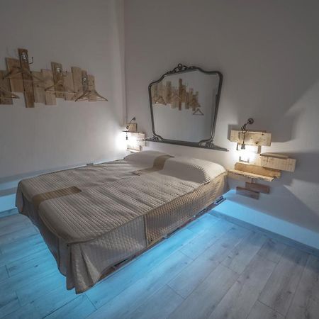 La Casa Della Moda Монтескальозо Экстерьер фото