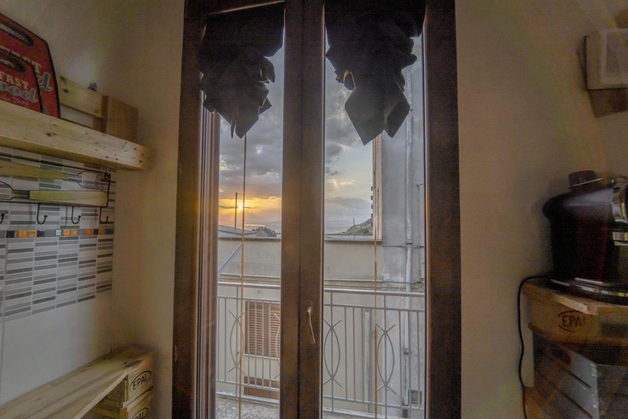 La Casa Della Moda Монтескальозо Экстерьер фото